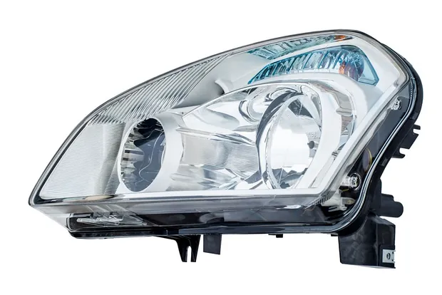 Automobilio priekinis žibintas – kokybiškas žibintų atnaujinimas Vilkaviškyje.